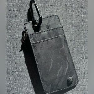 Athleta coffee run wallet. Minimal signs of wear on wallet.